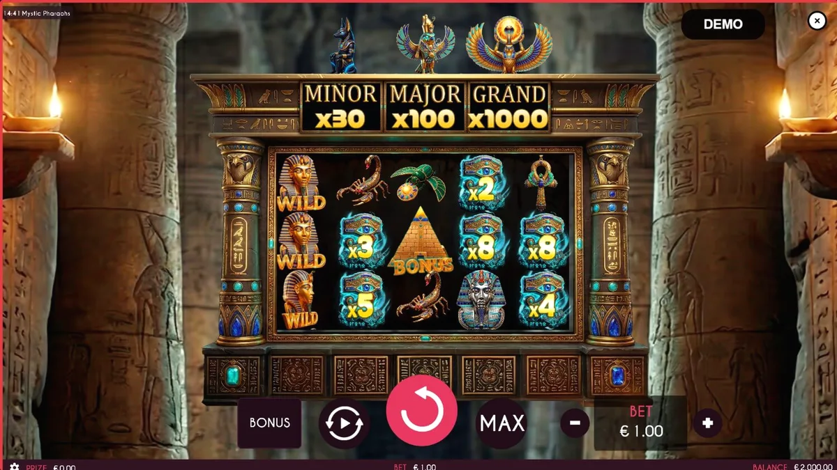 Interface do jogo de slot Mystic Pharaoh com elementos egípcios e rolos dourados